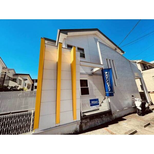 ファースト　M&Eの外観画像