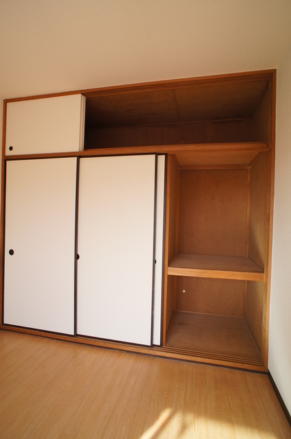 アネックス本郷0103号室 収納