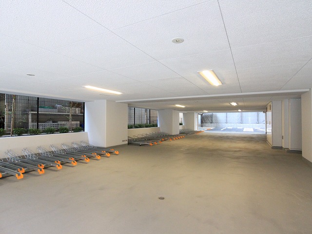 ステージグランデ菊川4階 駐輪場