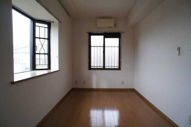 フロイデ勝田台弐番館 リビング