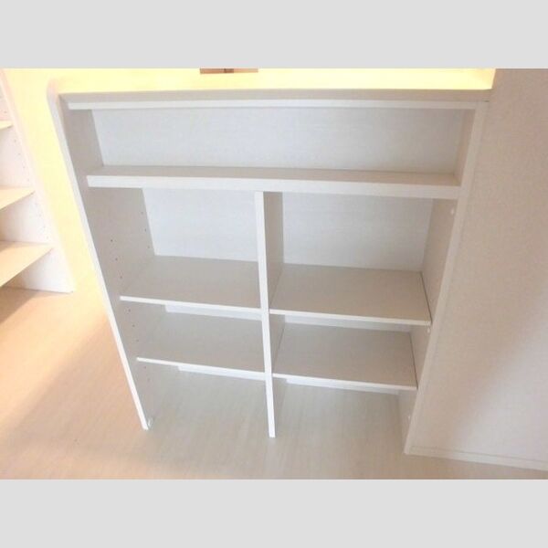 メゾン フォンティーヌ キッチン　カウンター収納棚