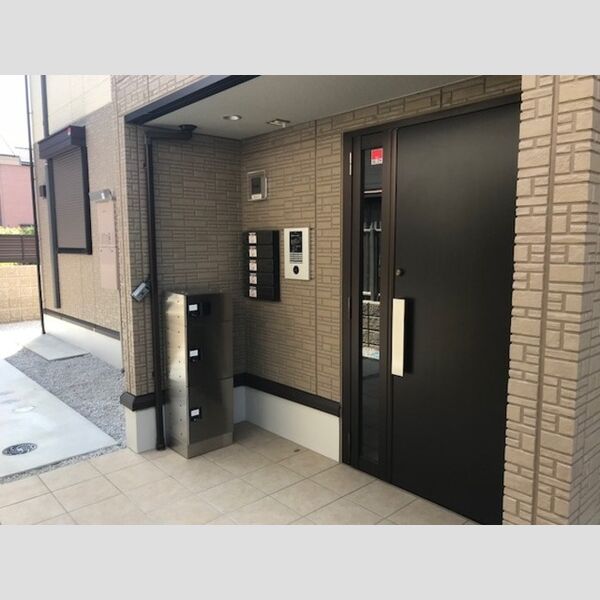 アルシオン203号室 エントランス