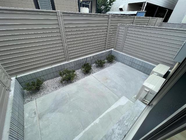 ブルーム103号室 専用庭