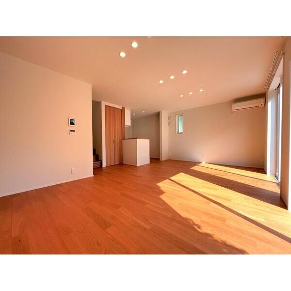 小金井市東町3丁目戸建 リビング