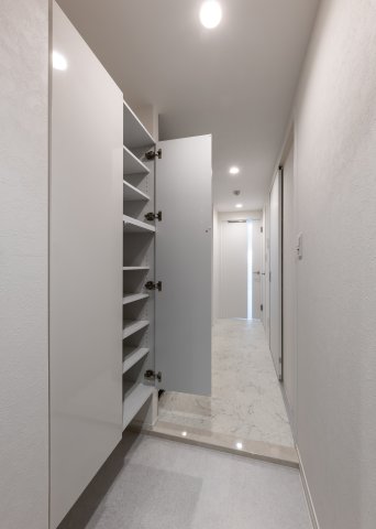 SYNEX YOKOHAMA-AOKICHO402号室 ※同タイプ参考写真です（カラータイプが異なる場合がございます）