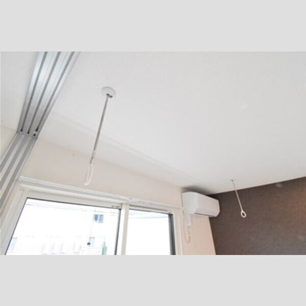 フィールドノエル102号室 室内物干し