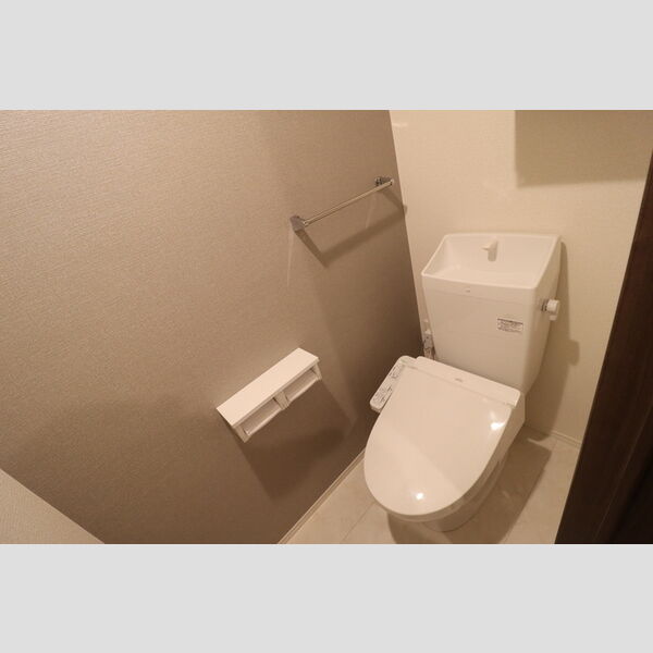 セレスティア白鳥104号室 トイレ