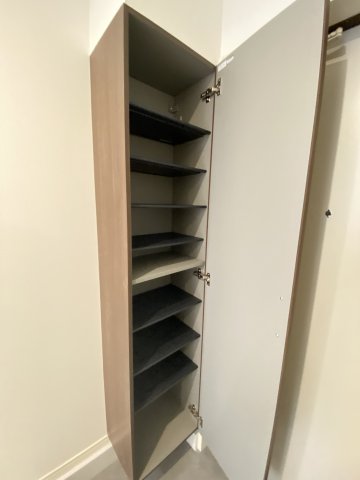 ベイルームヒルズ川崎103号室 玄関