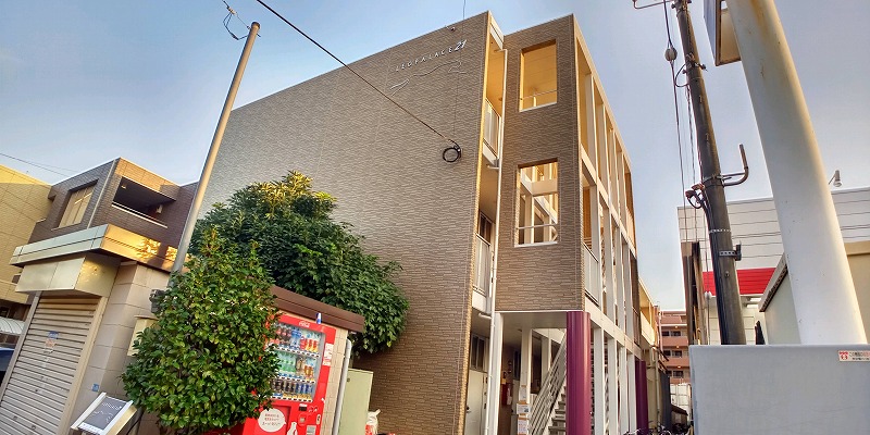 レオパレスサンファーム 玄関