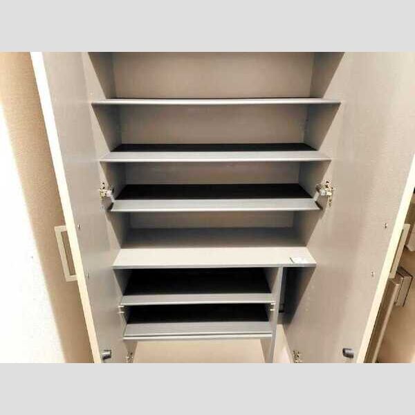 トゥトゥアジュール202号室 玄関