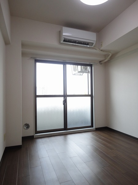 ワコーレ八幡山 リビング