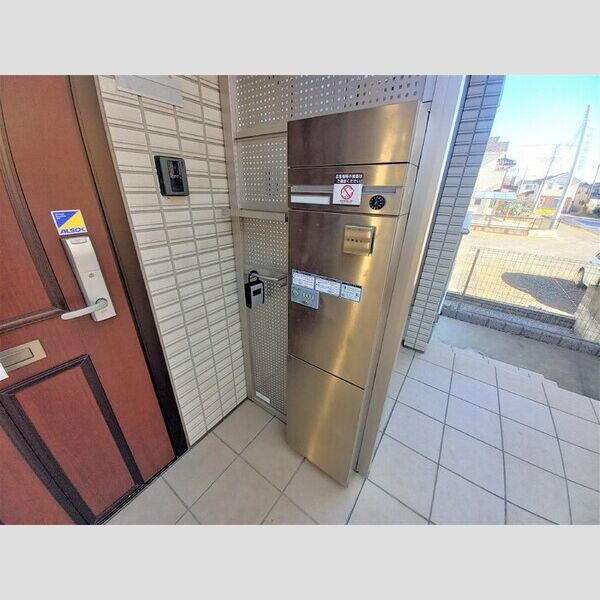 ベルクリア城南　B202号室 宅配ボックス