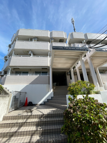 スカイコート白楽A号棟204号室 外観