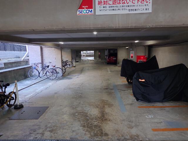 アンダルシア浦安(A-020) 駐車場