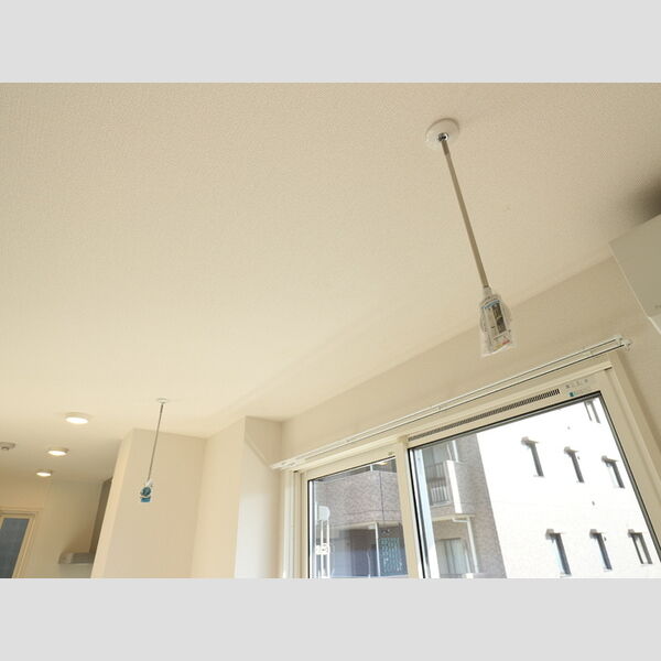 カーサ門源202号室 室内物干し