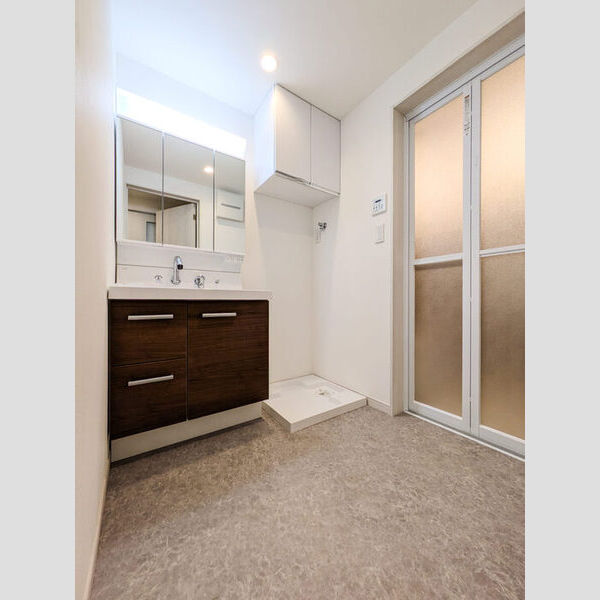 ブルームマーレ203号室 洗面