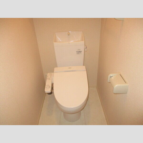 エスポワールⅢ トイレ　温水洗浄暖房便座