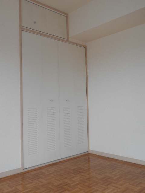 ラ・クラッセ西寺尾 収納