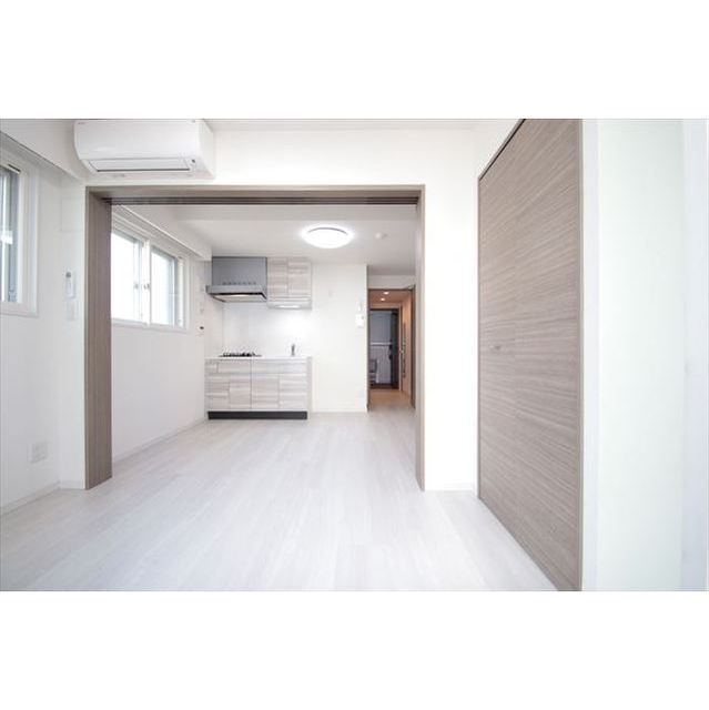 グランツルクサス神田 内観