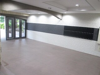 エルシー弐番館 エントランス