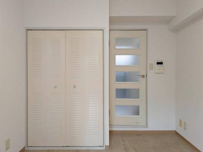 ローズガーデンＡ７１番館(A-071)1階 リビング