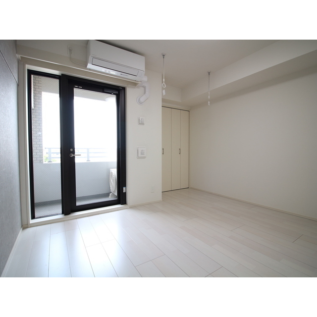 プレール・ドゥーク赤塚201号室 洋室約8.0帖