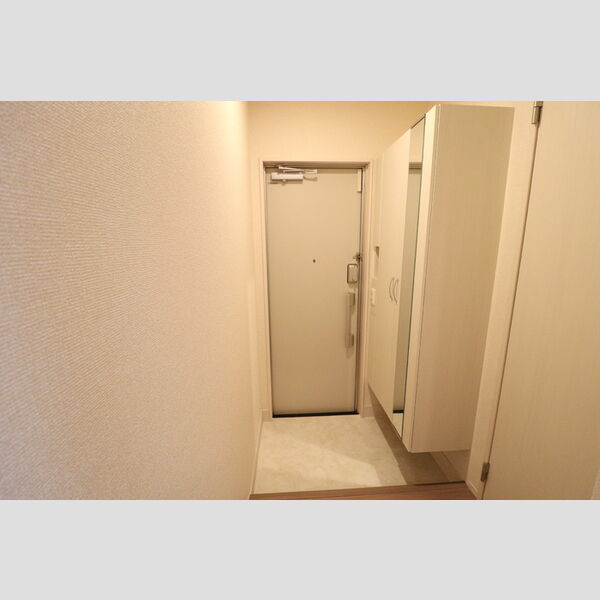 グラナート 玄関