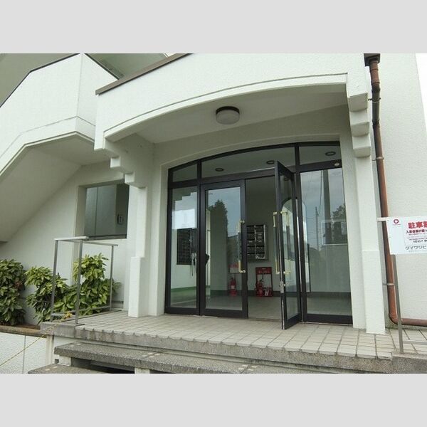 ハイツ飯泉　B棟 エントランス