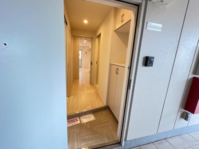 ウィズダム102号室 玄関