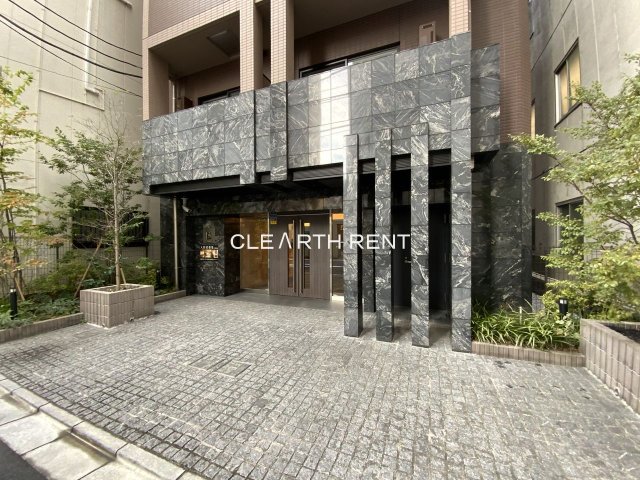 コンシェリア新橋 ＳＩＸ 重厚感あるエントランス
