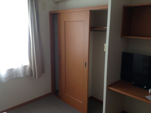 レオパレスサカワ204号室 内観