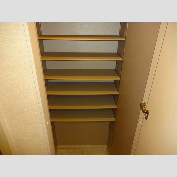 TIARA　Ⅱ シューズクローク