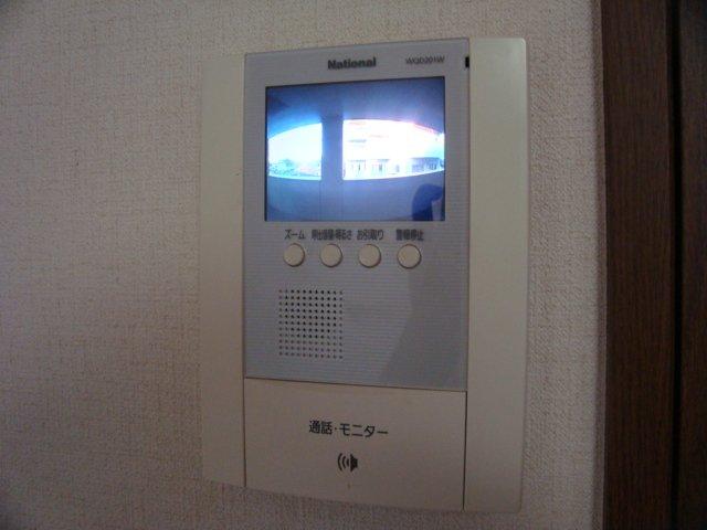 ソレイユ御幸105号室 カメラ付インターホン