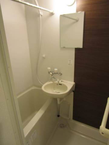 ＫＡツルミ2階 部屋その他