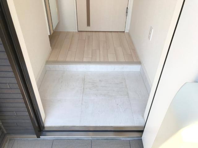 Ｐｈｉｌｉｐｐｅ　Ｃｈａｔｒｉｅｒ（フィリップ　シャトリエ） 玄関