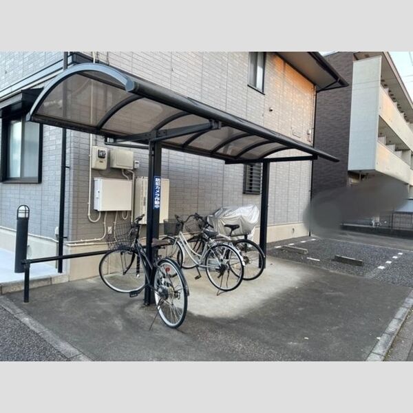 パークハイム102号室 駐輪場