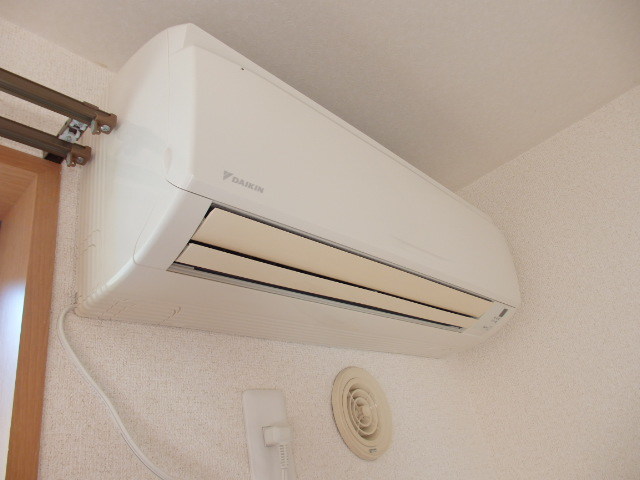 ルネス0202号室 エアコン１基完備。