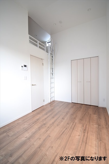 アレーゼ大和 リビング