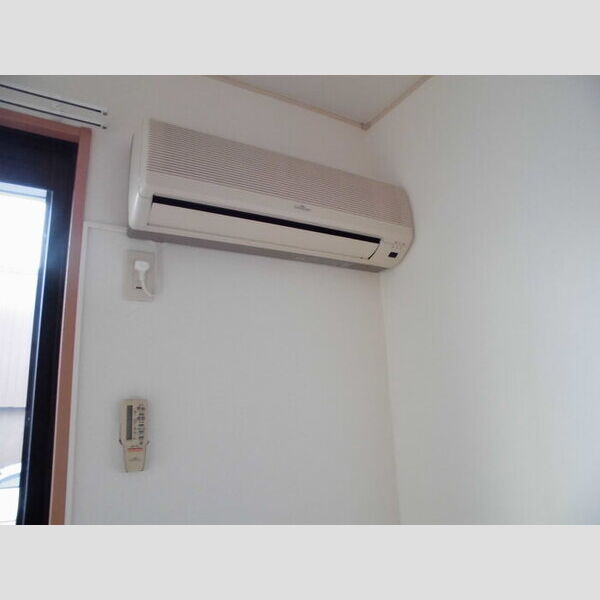 リヴェール105号室 エアコン