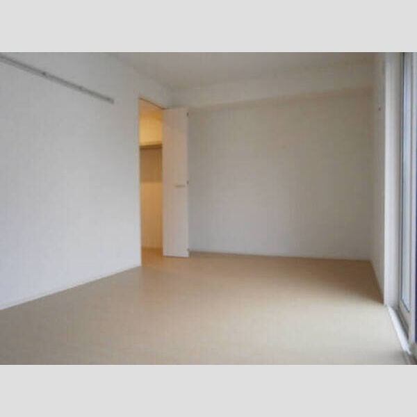 ハレマーリエ 201 洋室