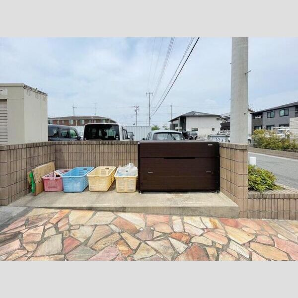 ラ シュエット ゴミステーション