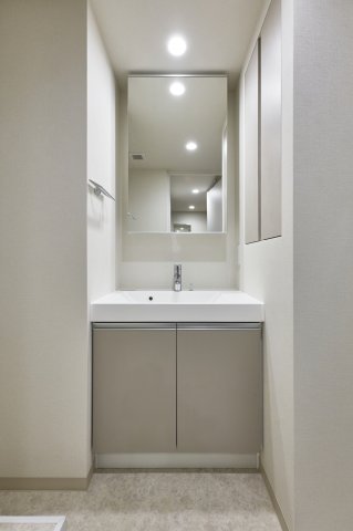 プラウドフラット日本橋馬喰町603号室 洗面