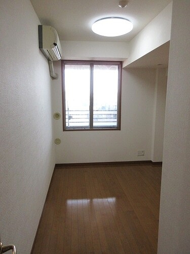 ライオンズステージ目黒本町 洋室約5.8畳　※2022年3月撮影