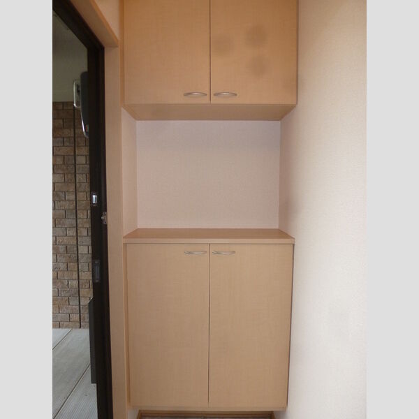 ハピネス　A/B 玄関