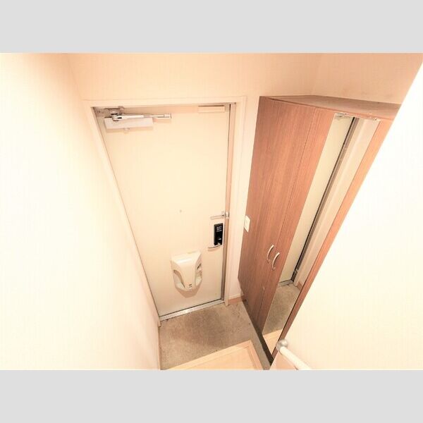 ルミニョンセパル　A 玄関