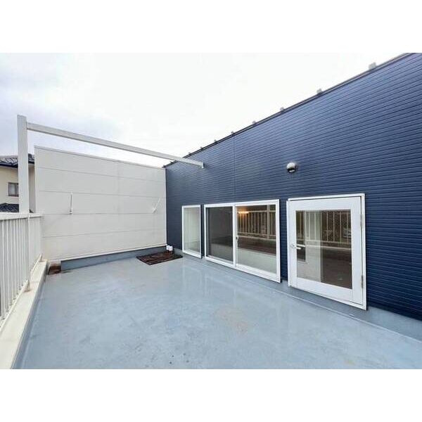 アルカンシェル薬園台0204号室 バルコニー