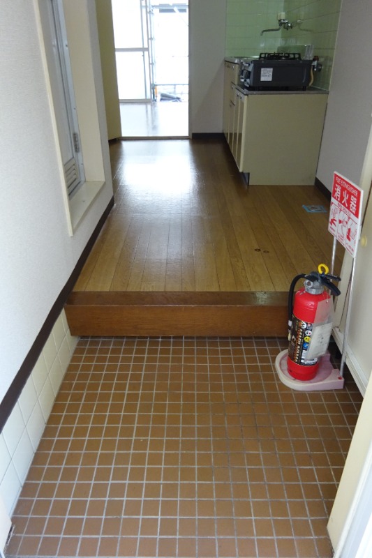 ラフィーヌ二ツ木Ａ棟 玄関