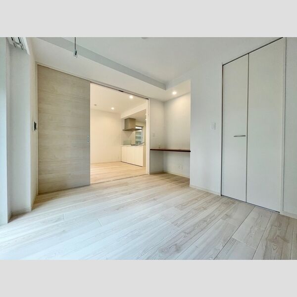 カスタリア旗の台 洋室