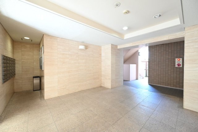 スカイコート新宿落合南長崎駅前 エントランス