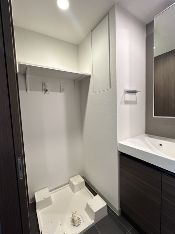 フロンティア新宿タワー1811号室 ※参考写真